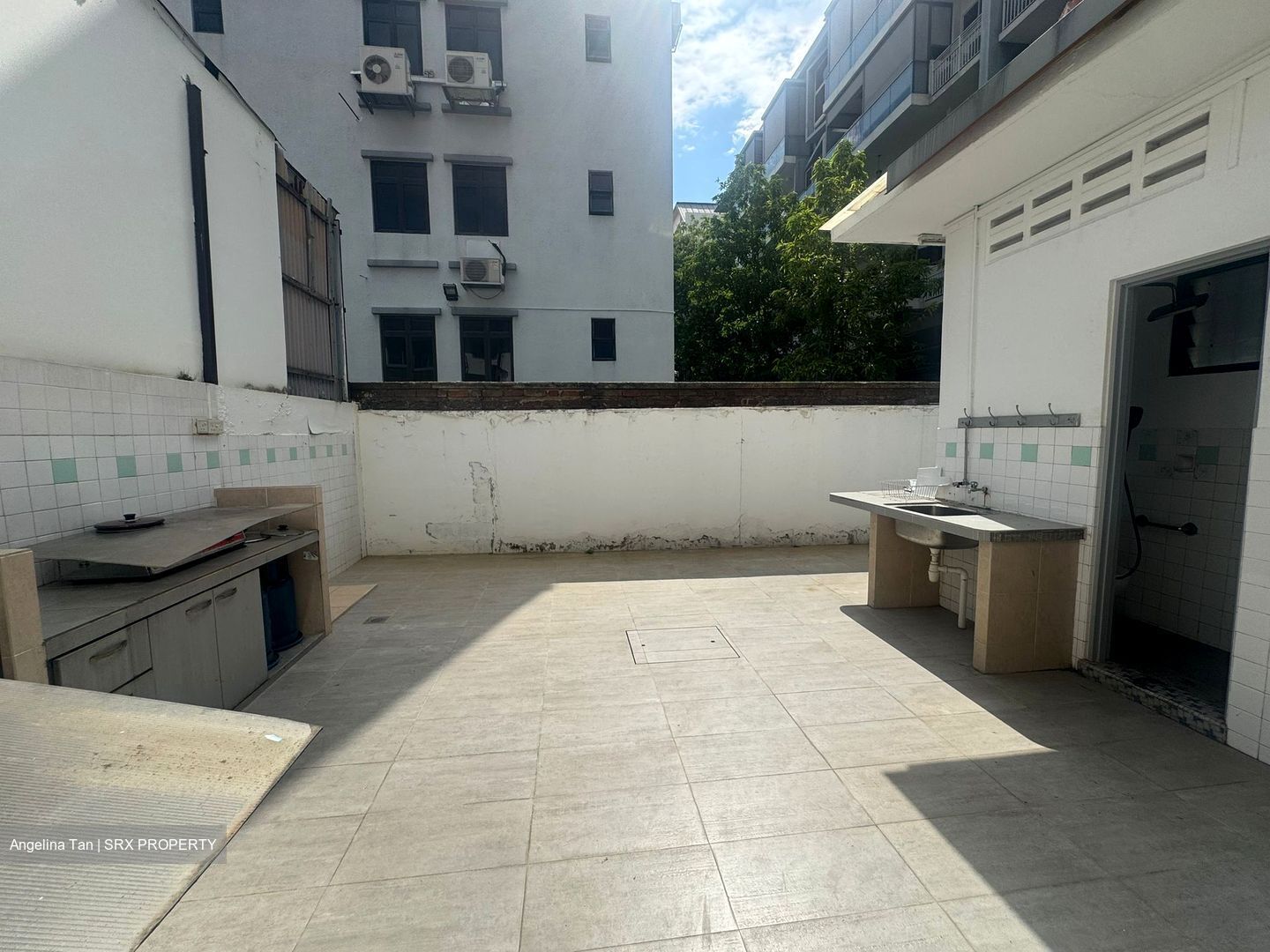 Still Road (D15), Terrace #490697171